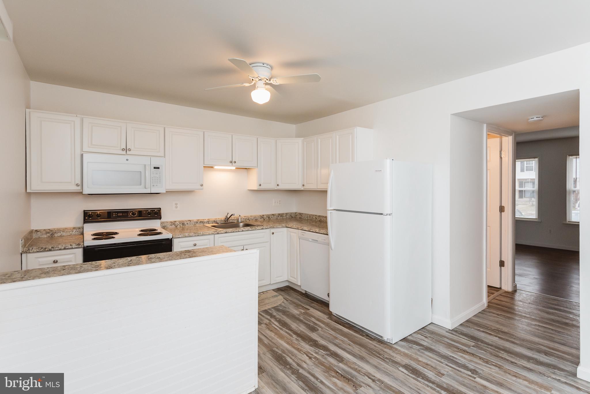 HARFORD SQUARE - Residential Lease