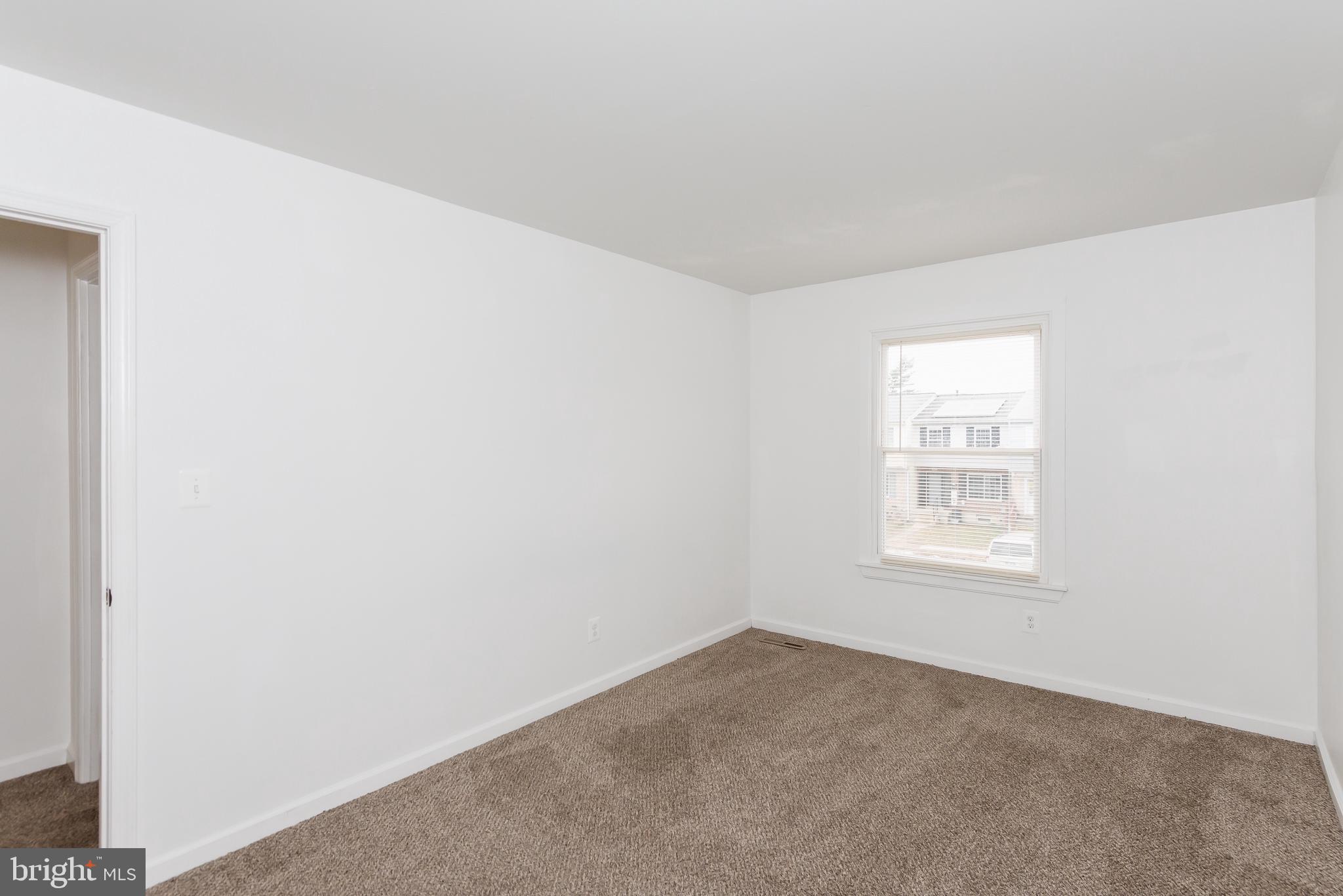 HARFORD SQUARE - Residential Lease