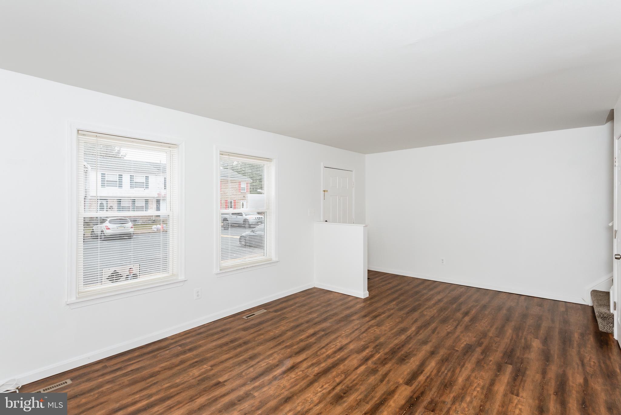 HARFORD SQUARE - Residential Lease