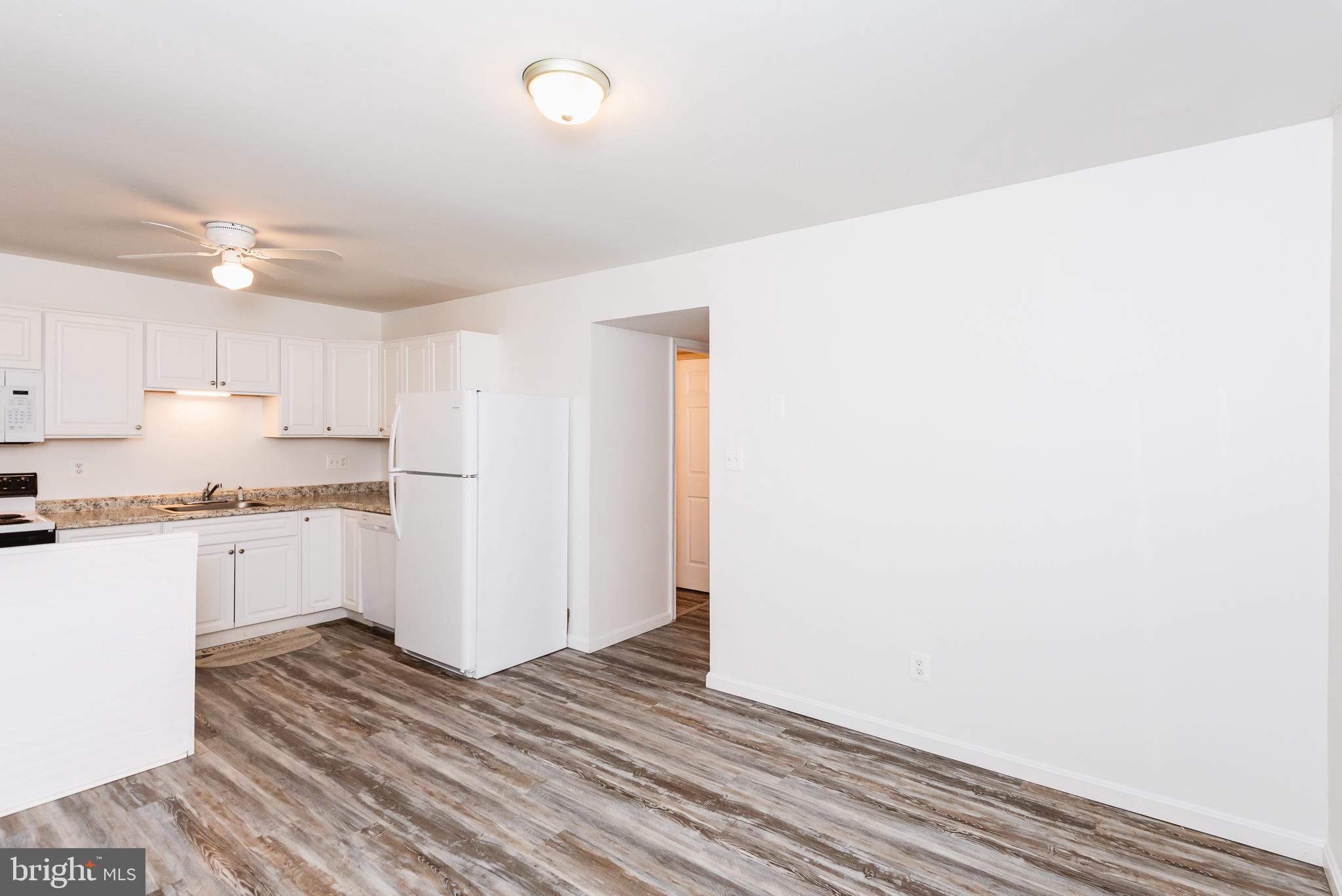 HARFORD SQUARE - Residential Lease