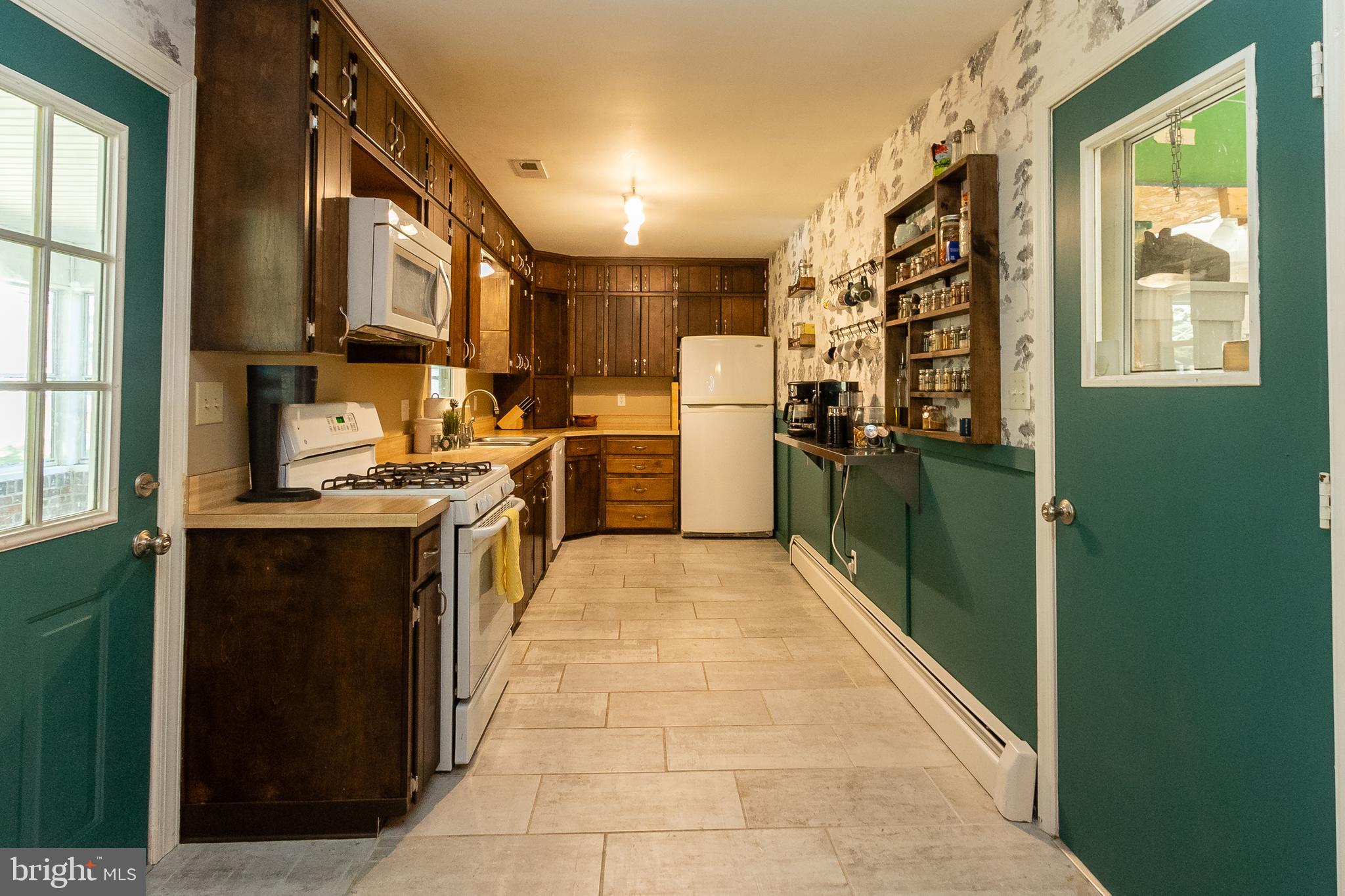 SCOTCH POINT - Residential