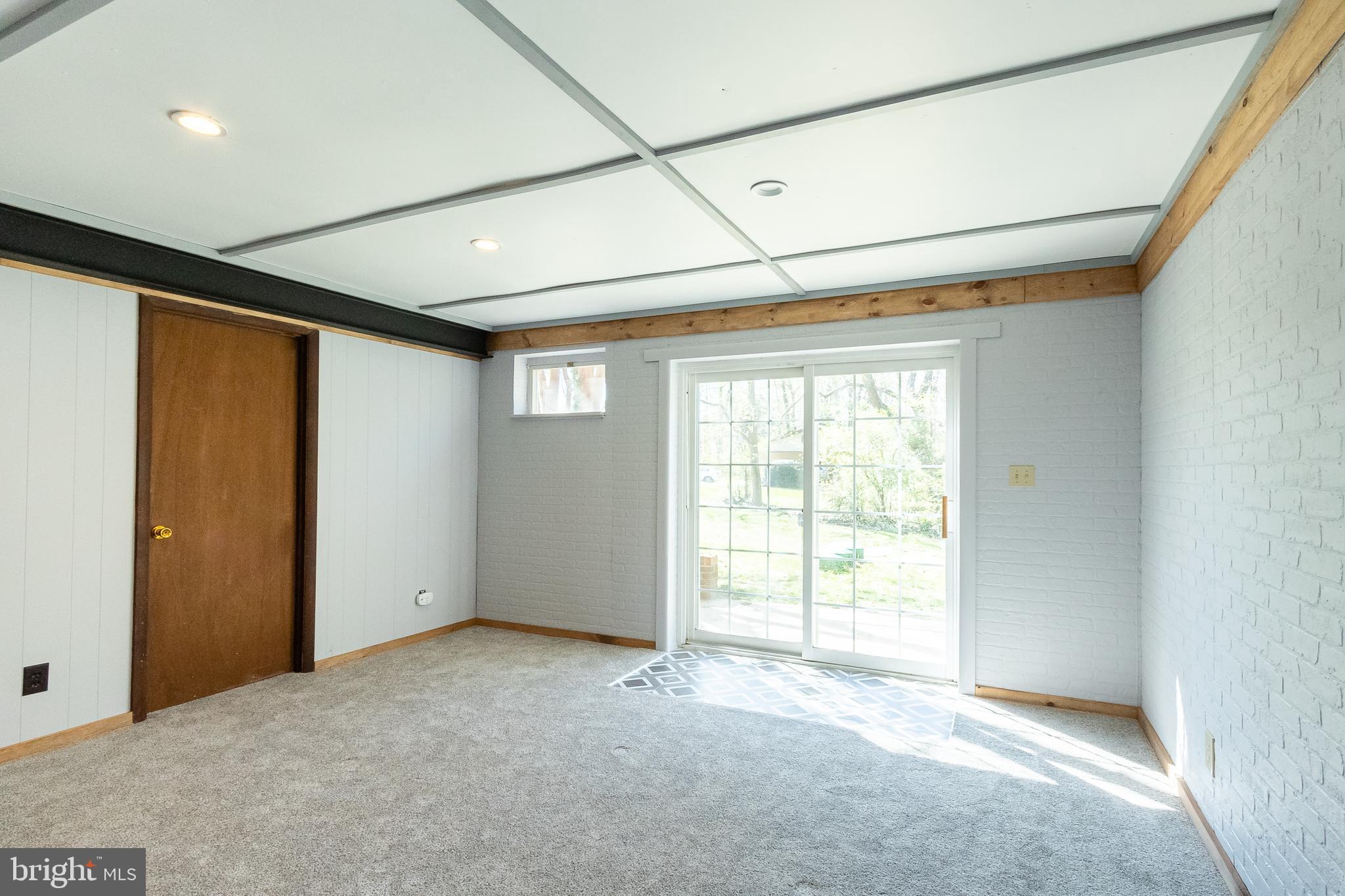 SCOTCH POINT - Residential