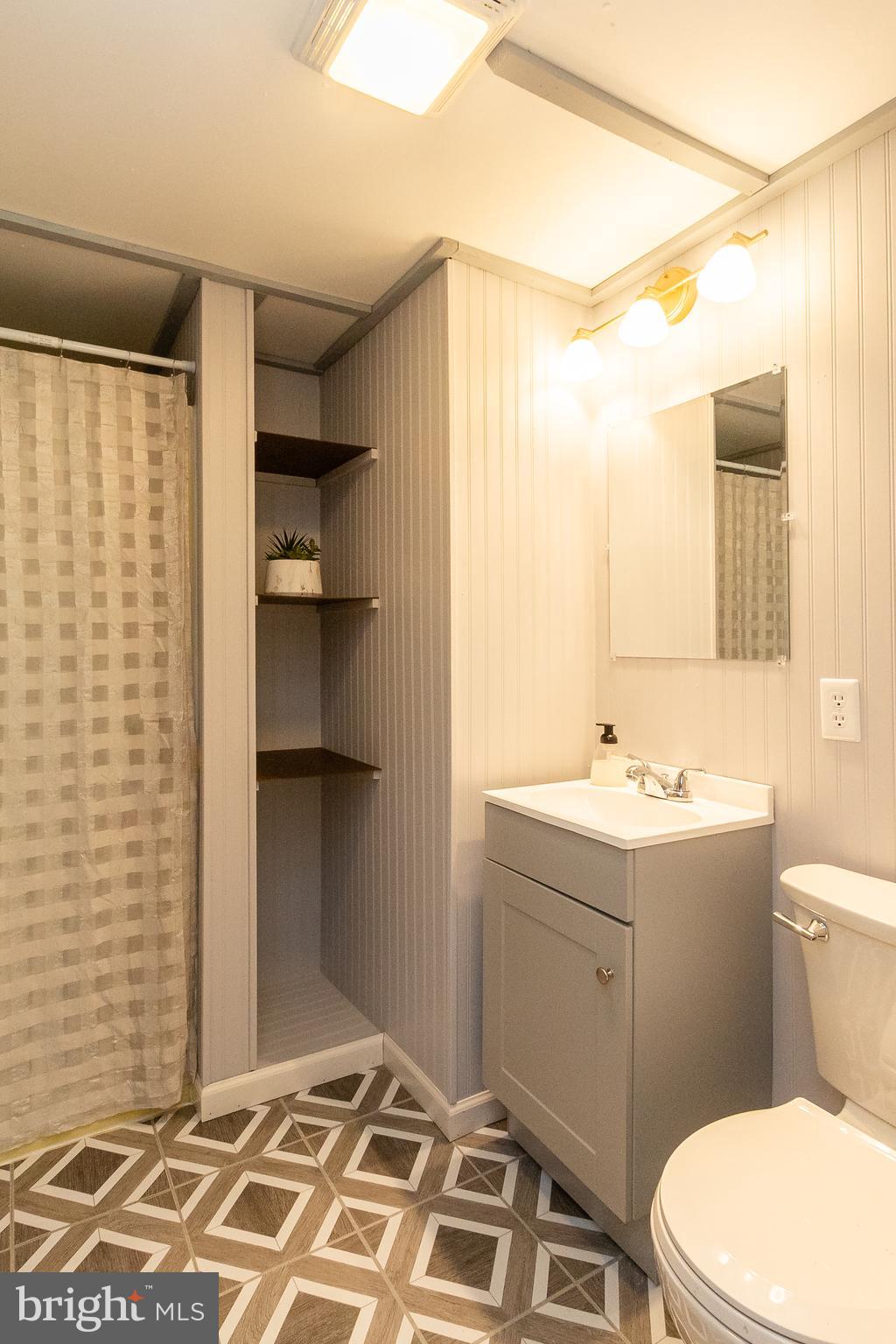 SCOTCH POINT - Residential