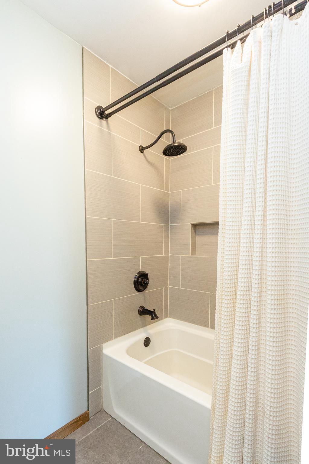 SCOTCH POINT - Residential