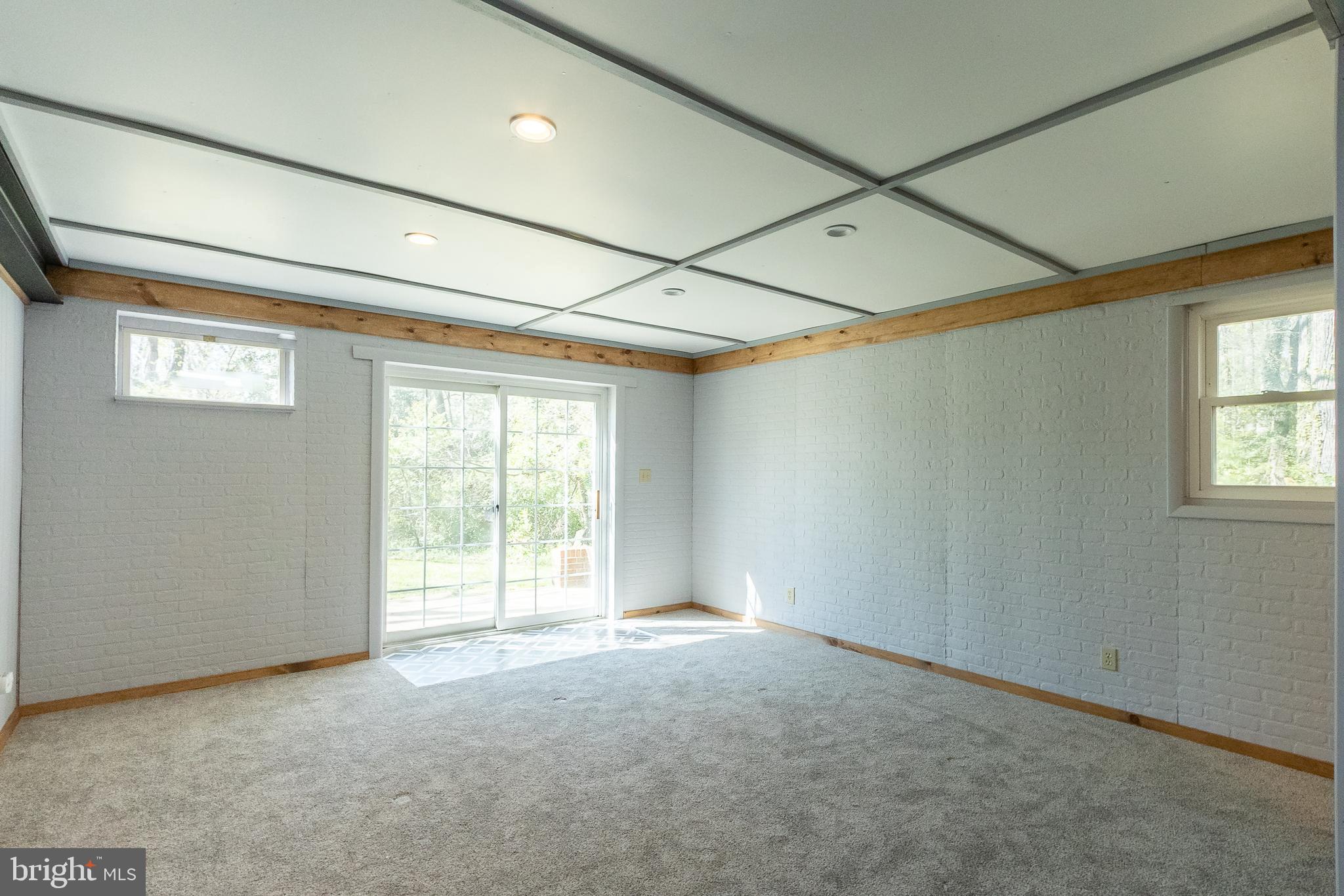 SCOTCH POINT - Residential