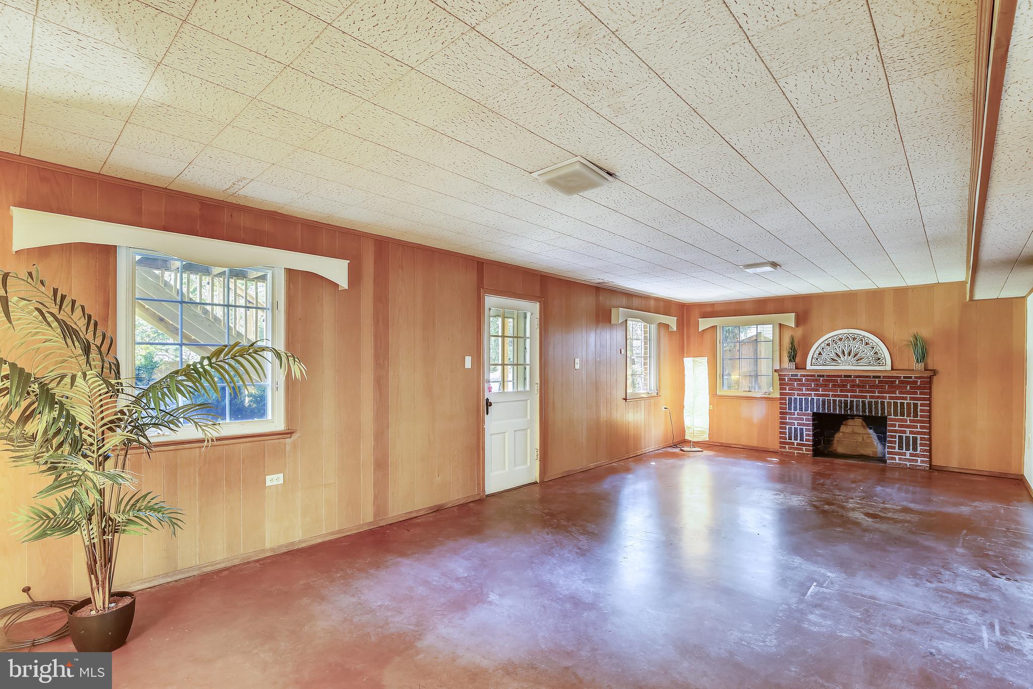 WOODMONT - Residential