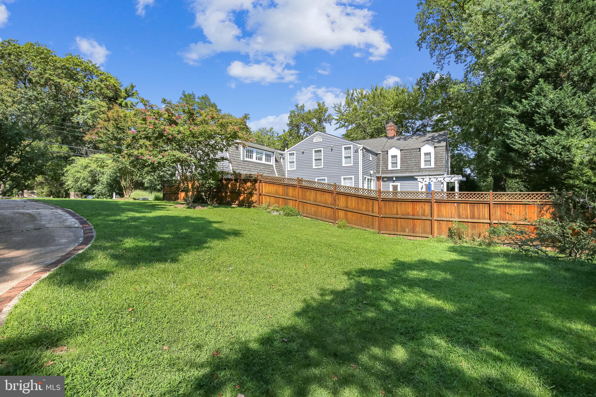 WOODMONT - Residential