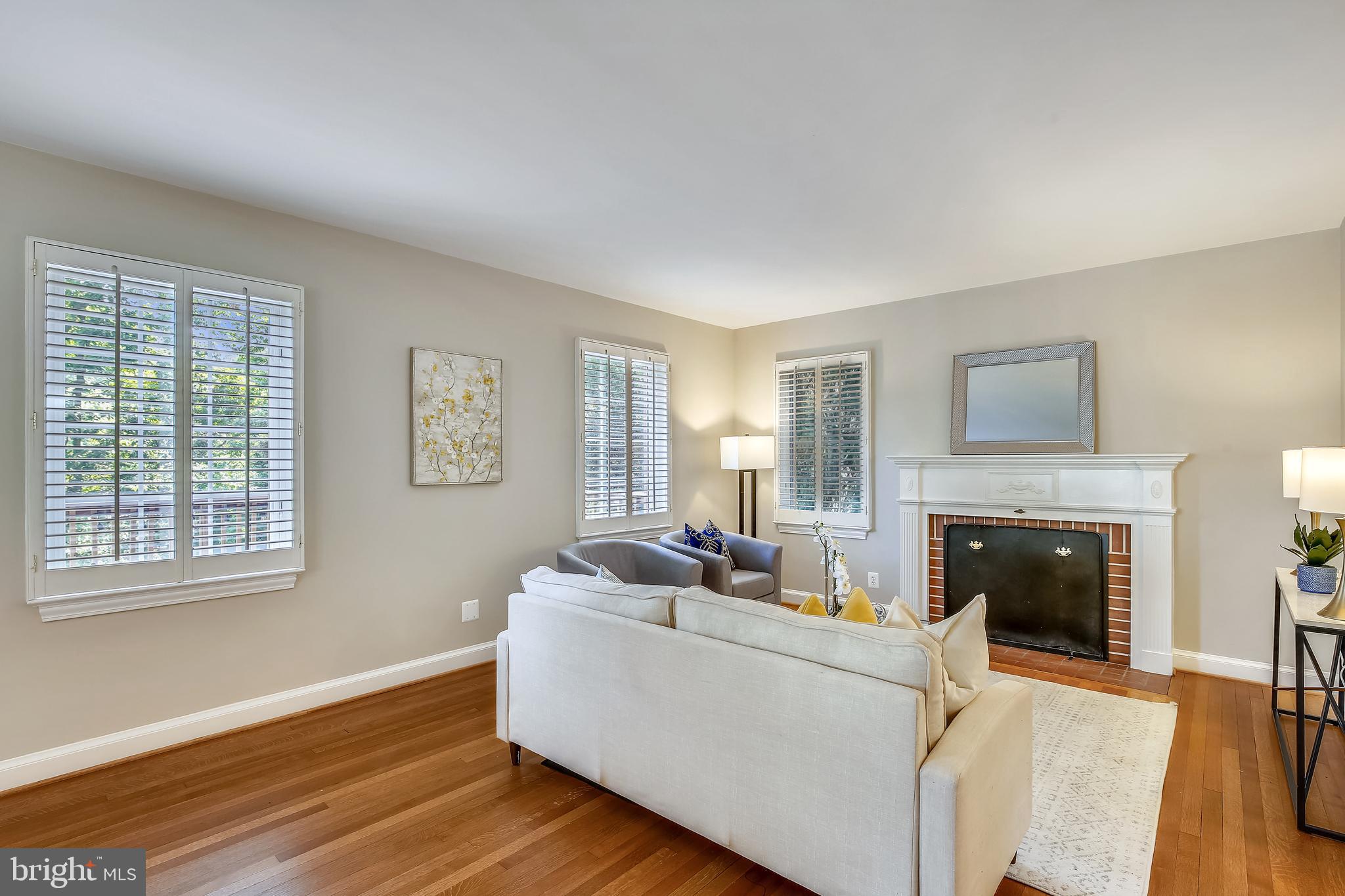 WOODMONT - Residential