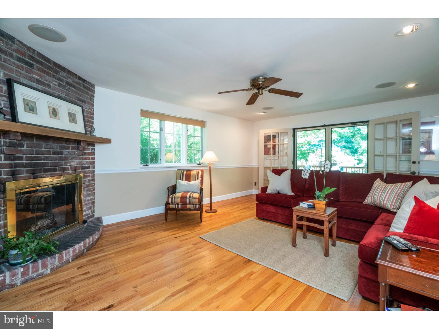 CHESTNUT HILL - Residential