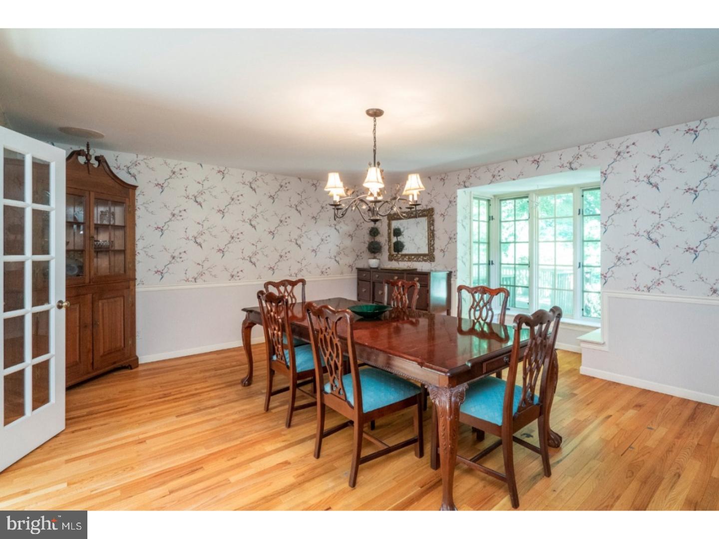 CHESTNUT HILL - Residential