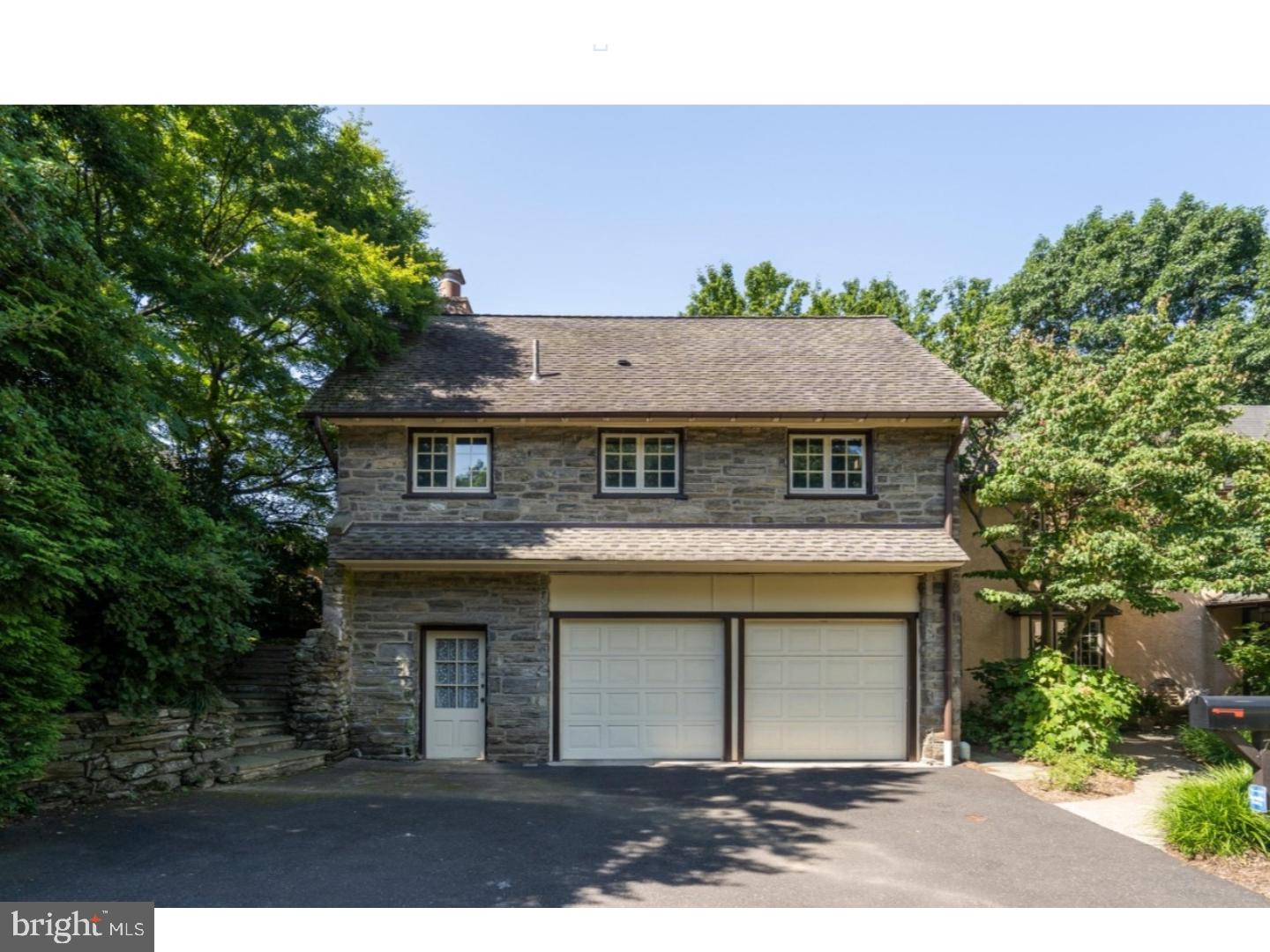 CHESTNUT HILL - Residential