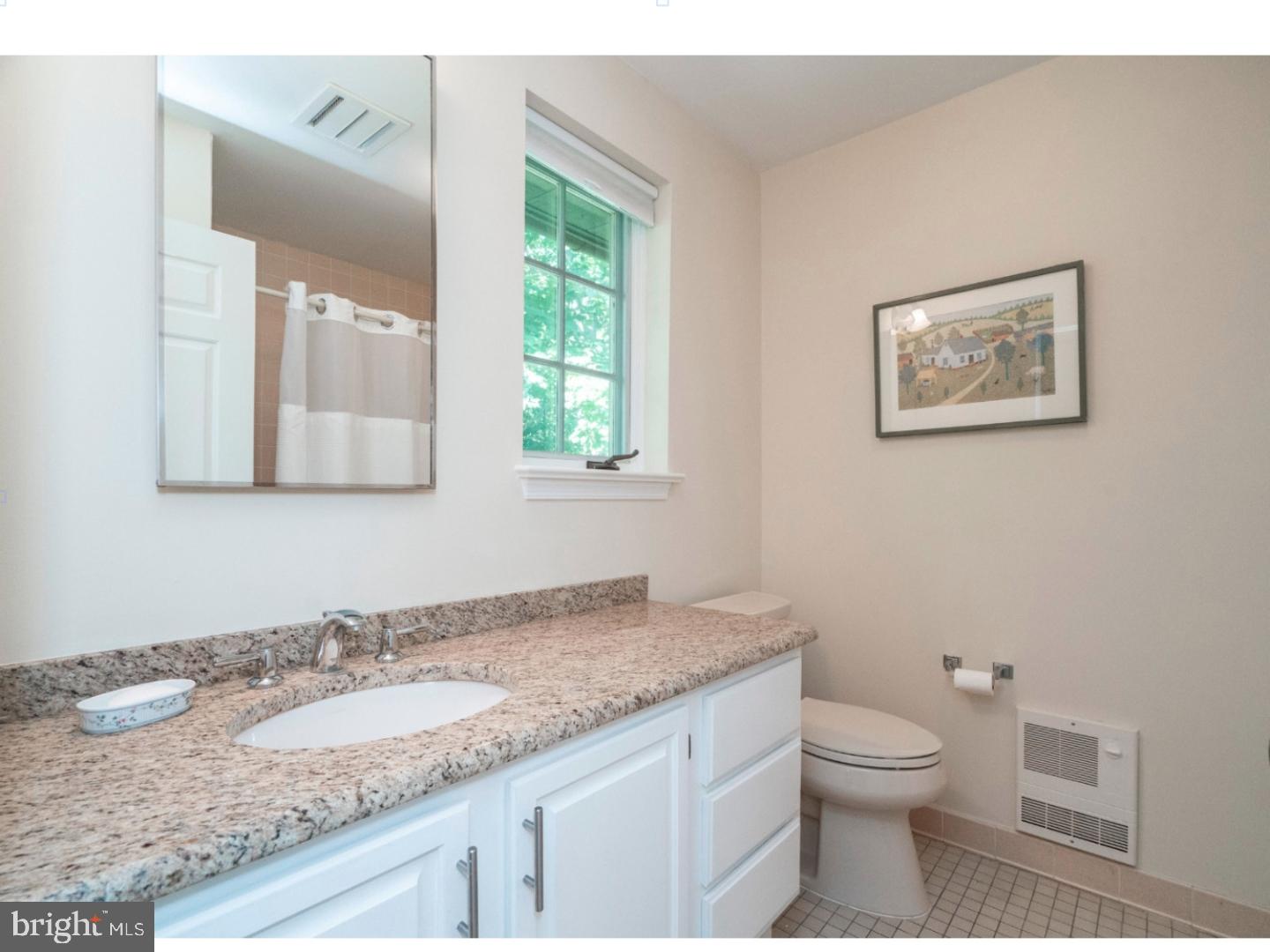 CHESTNUT HILL - Residential