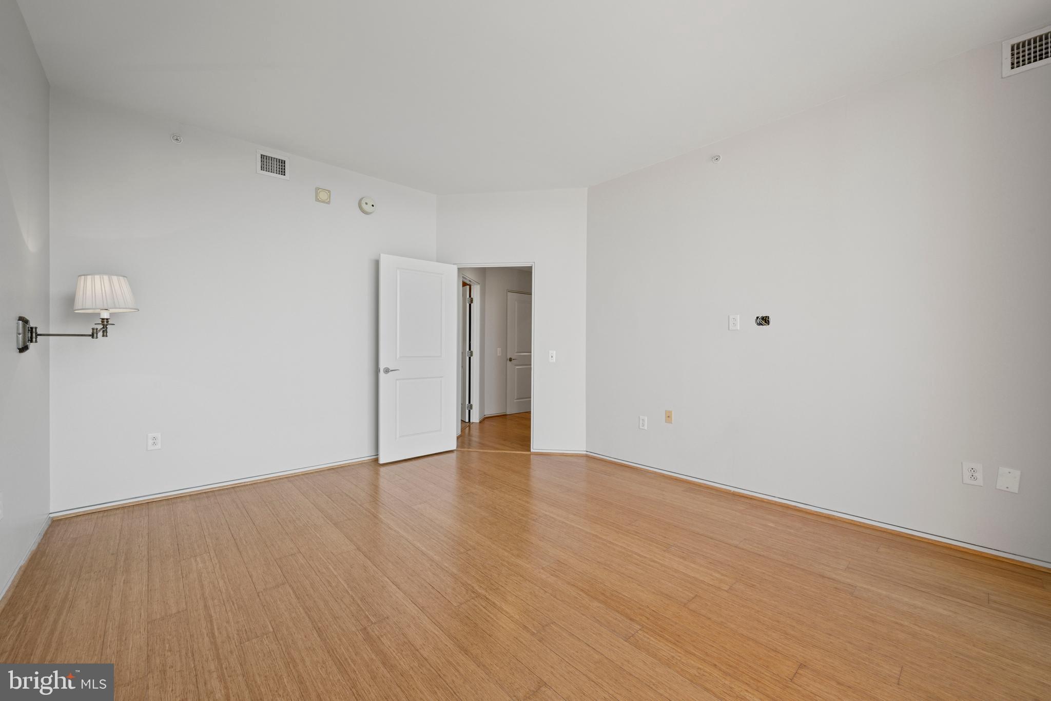 HARBOR EAST - Residential