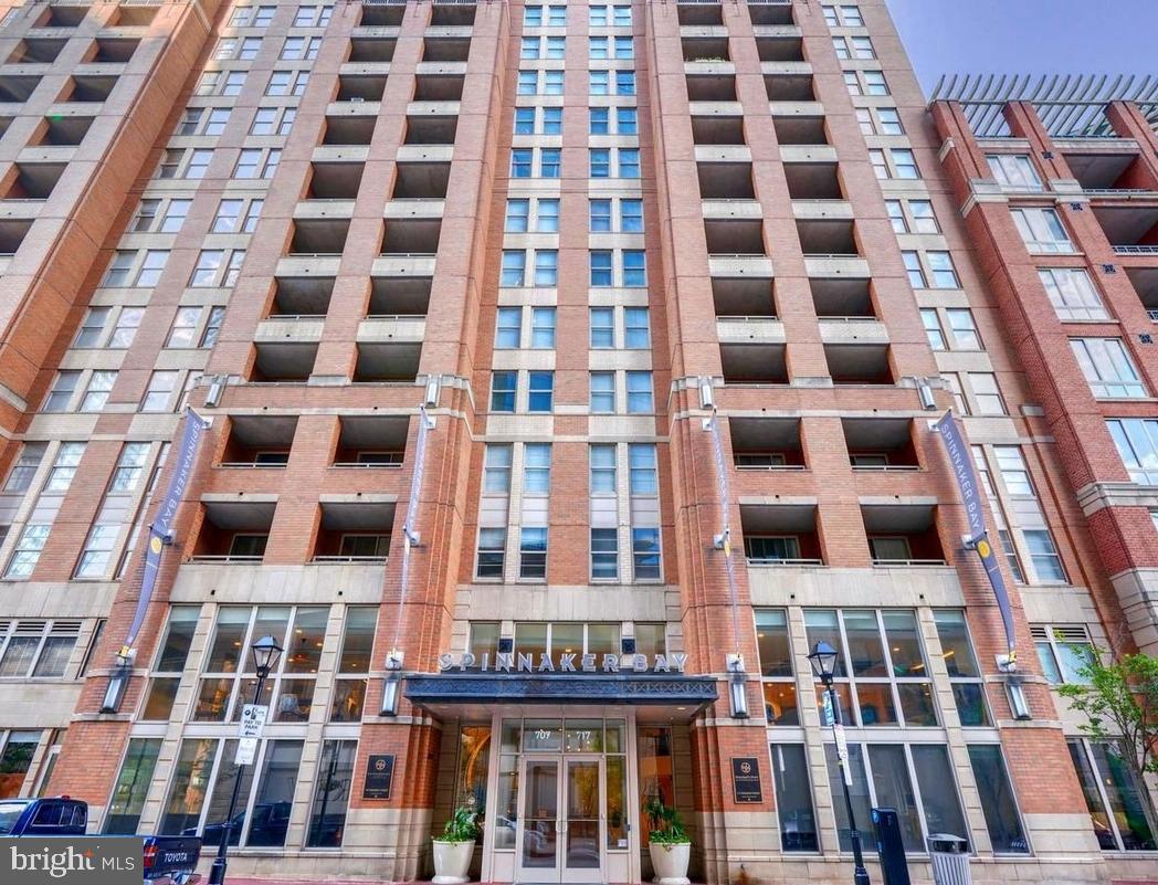 HARBOR EAST - Residential