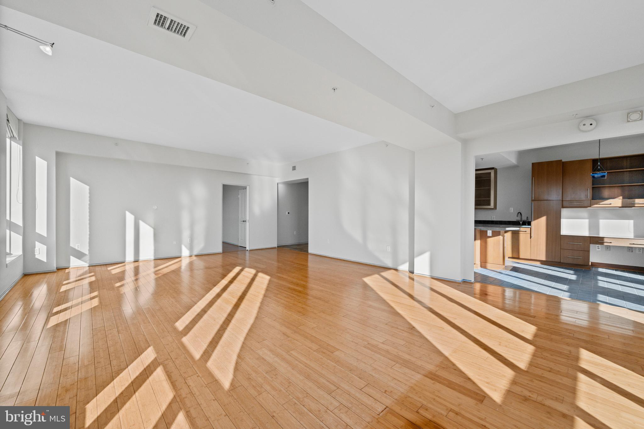 HARBOR EAST - Residential