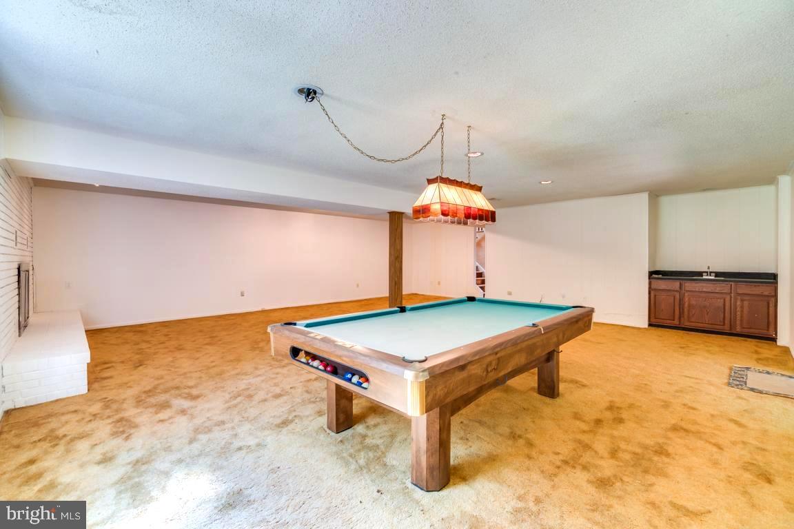 PEACOCK STATION - Residential Lease