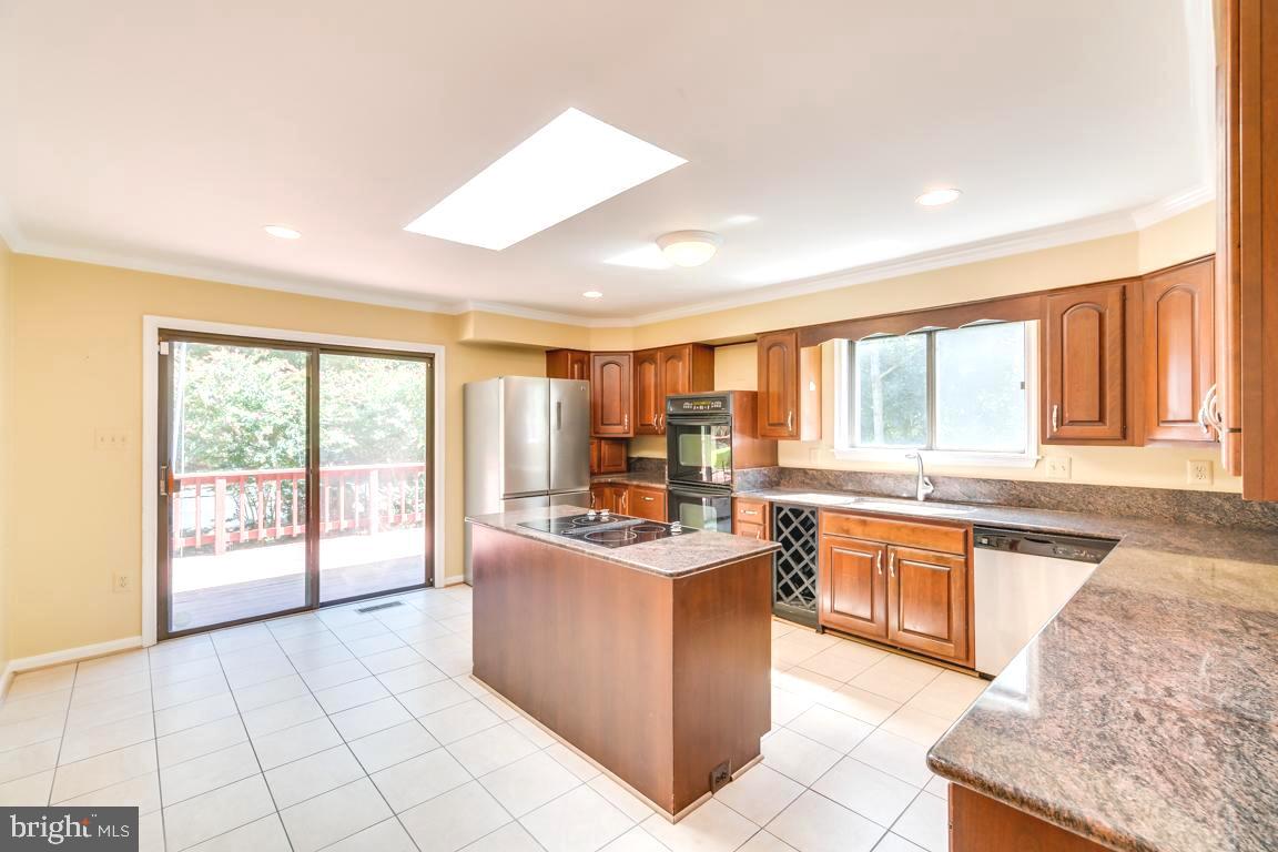 PEACOCK STATION - Residential Lease