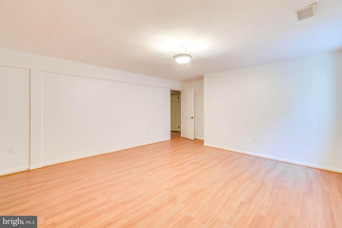 PEACOCK STATION - Residential Lease