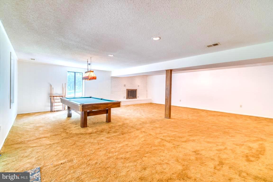 PEACOCK STATION - Residential Lease