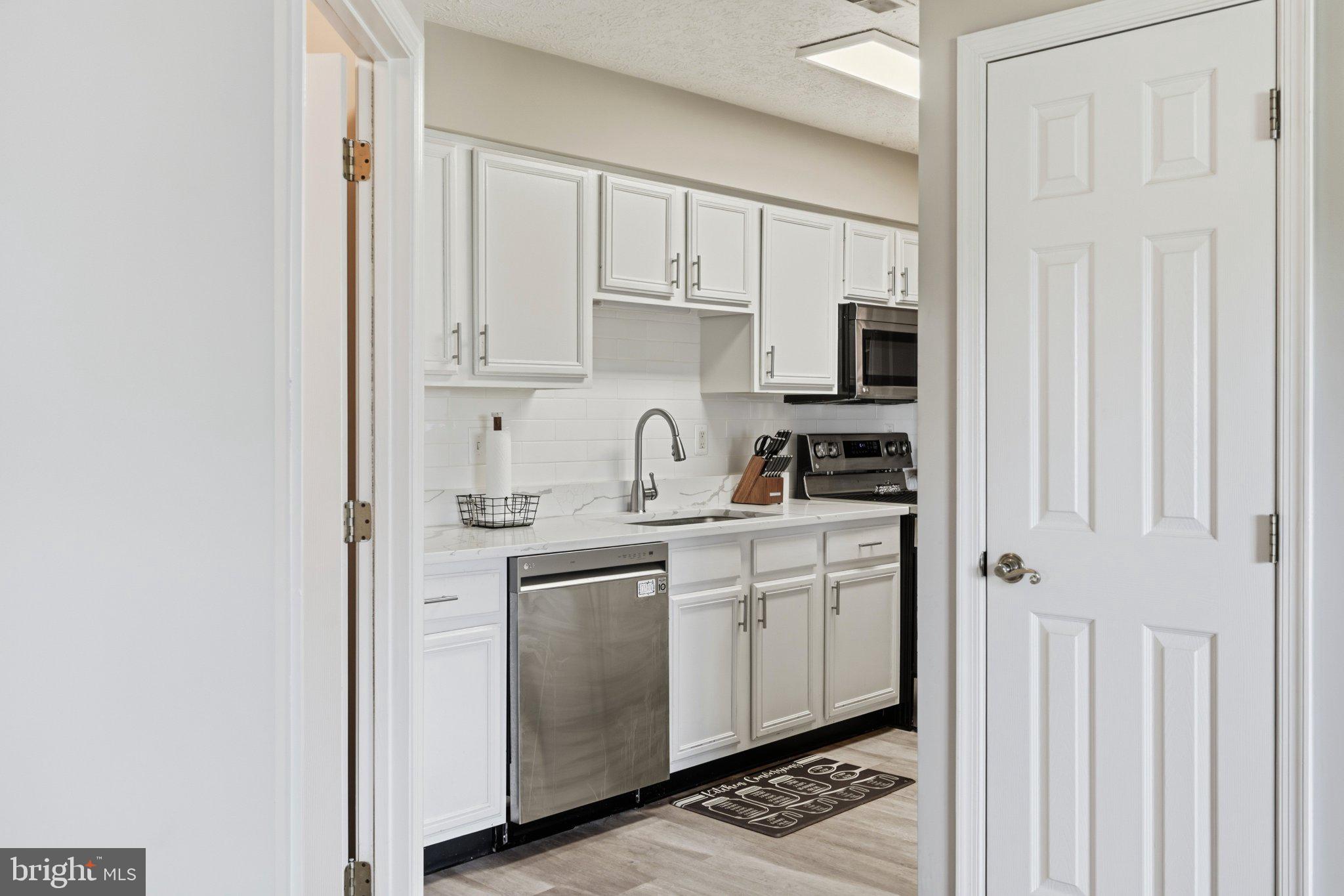 6505 SPRINGWATER COURT 7401