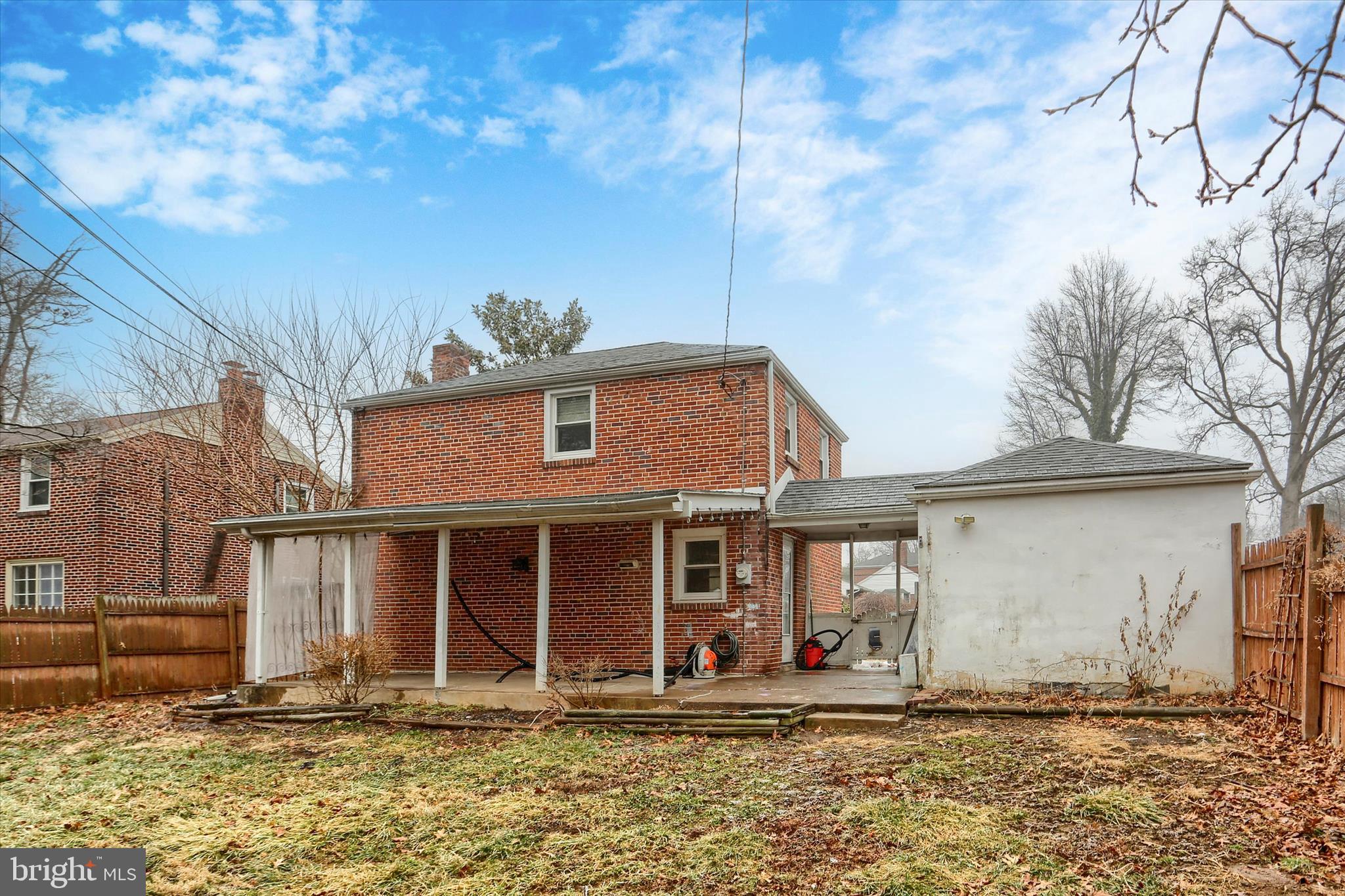 HIGHLAND VILLAGE - Residential