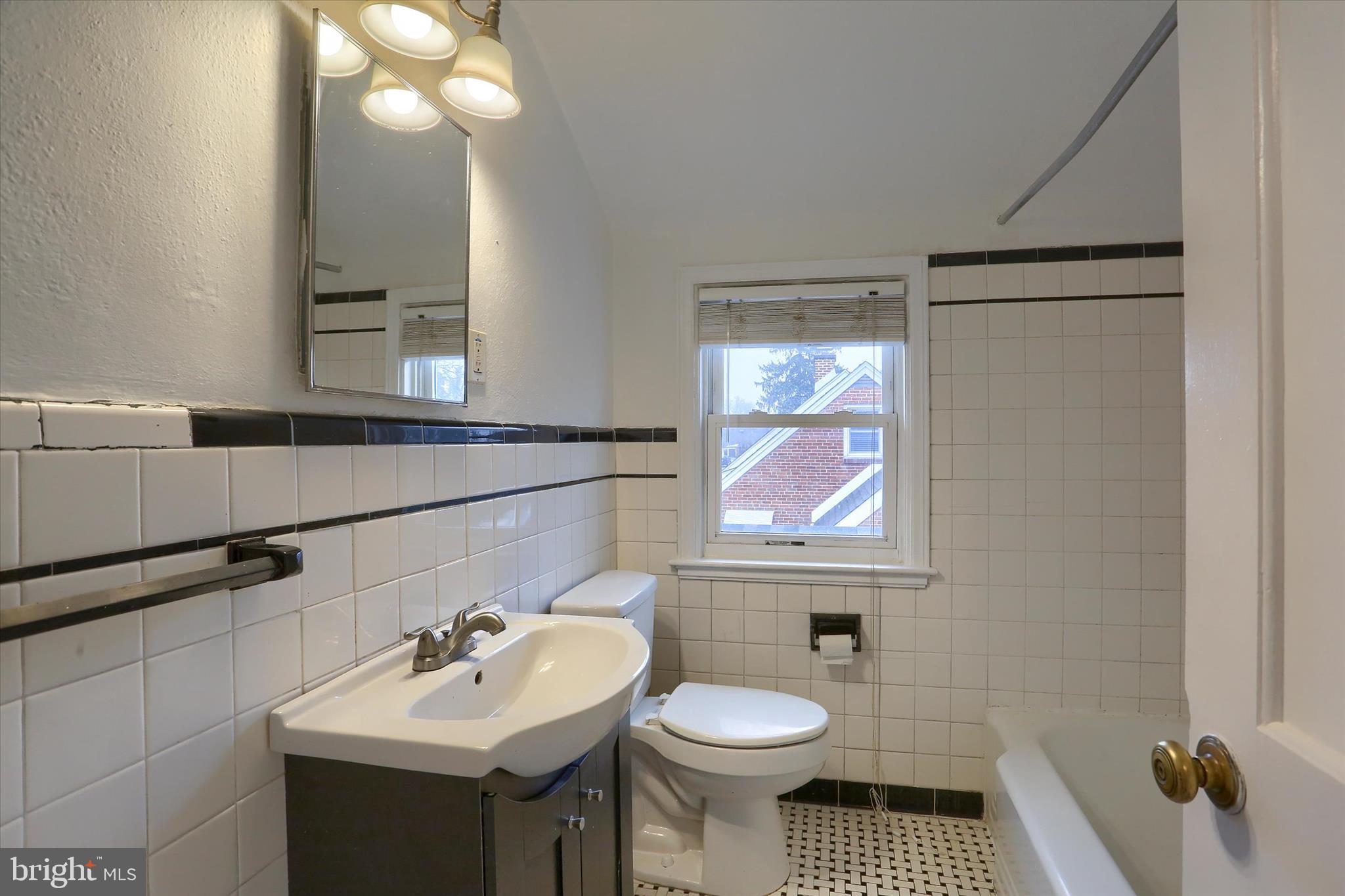 HIGHLAND VILLAGE - Residential