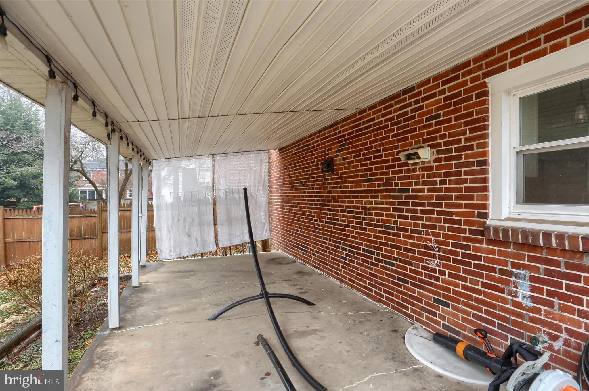 HIGHLAND VILLAGE - Residential