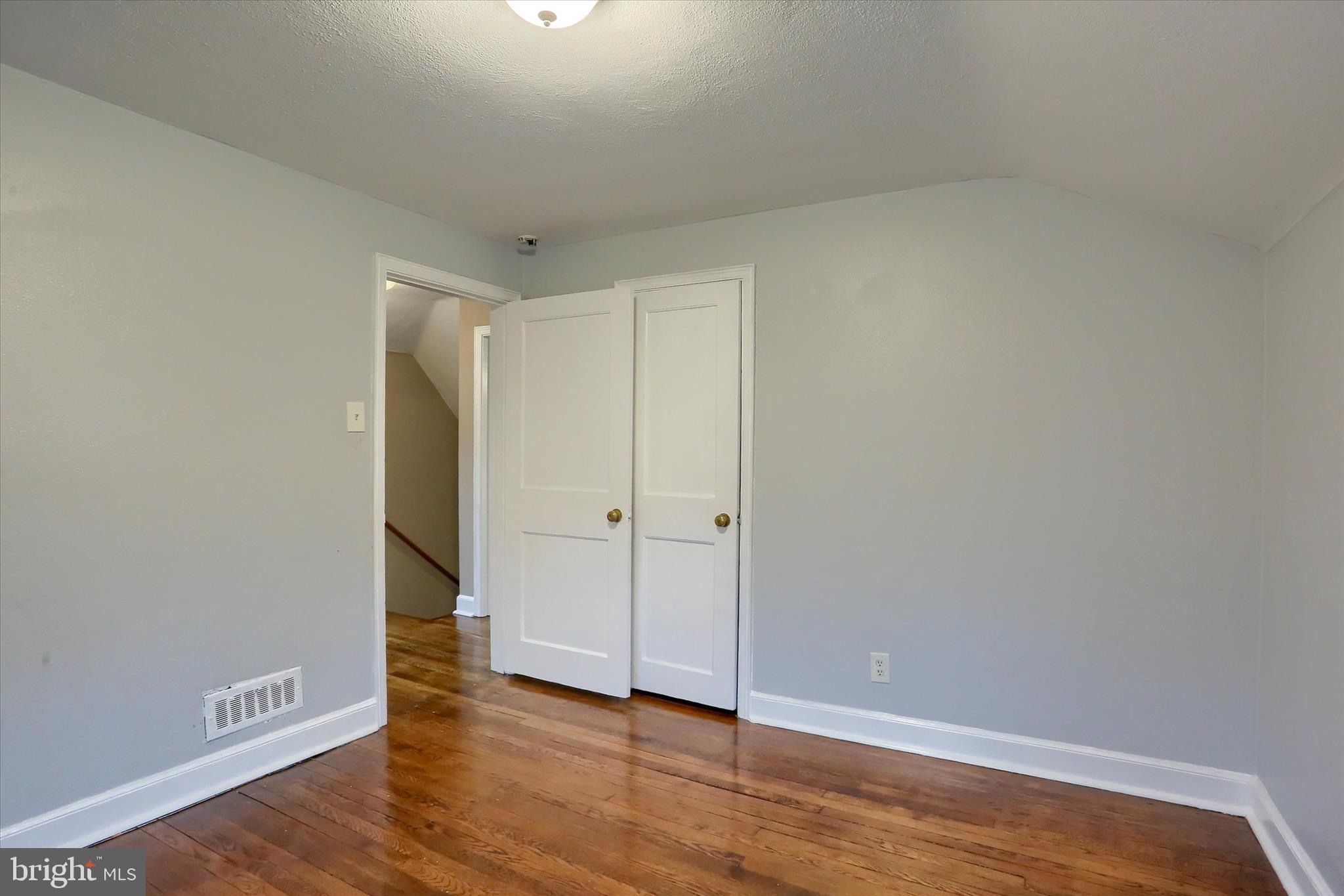 HIGHLAND VILLAGE - Residential