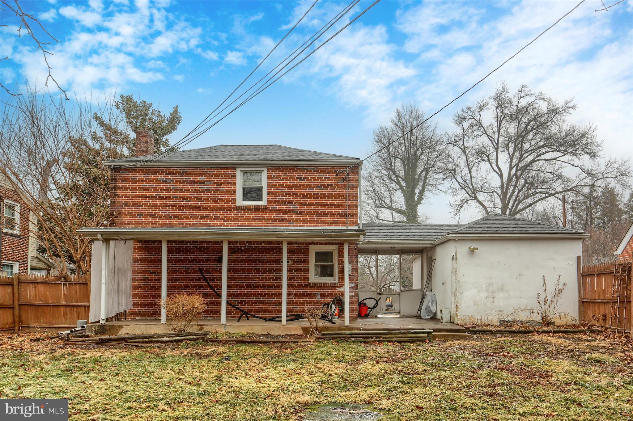 HIGHLAND VILLAGE - Residential