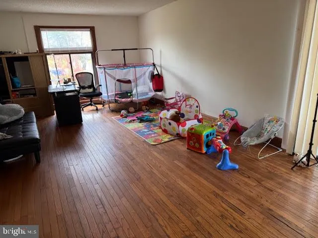 East Windsor, New Jersey 08520, United States, 3 Bedrooms Bedrooms, ,3 BathroomsBathrooms,Residential,Coming Soon,253361