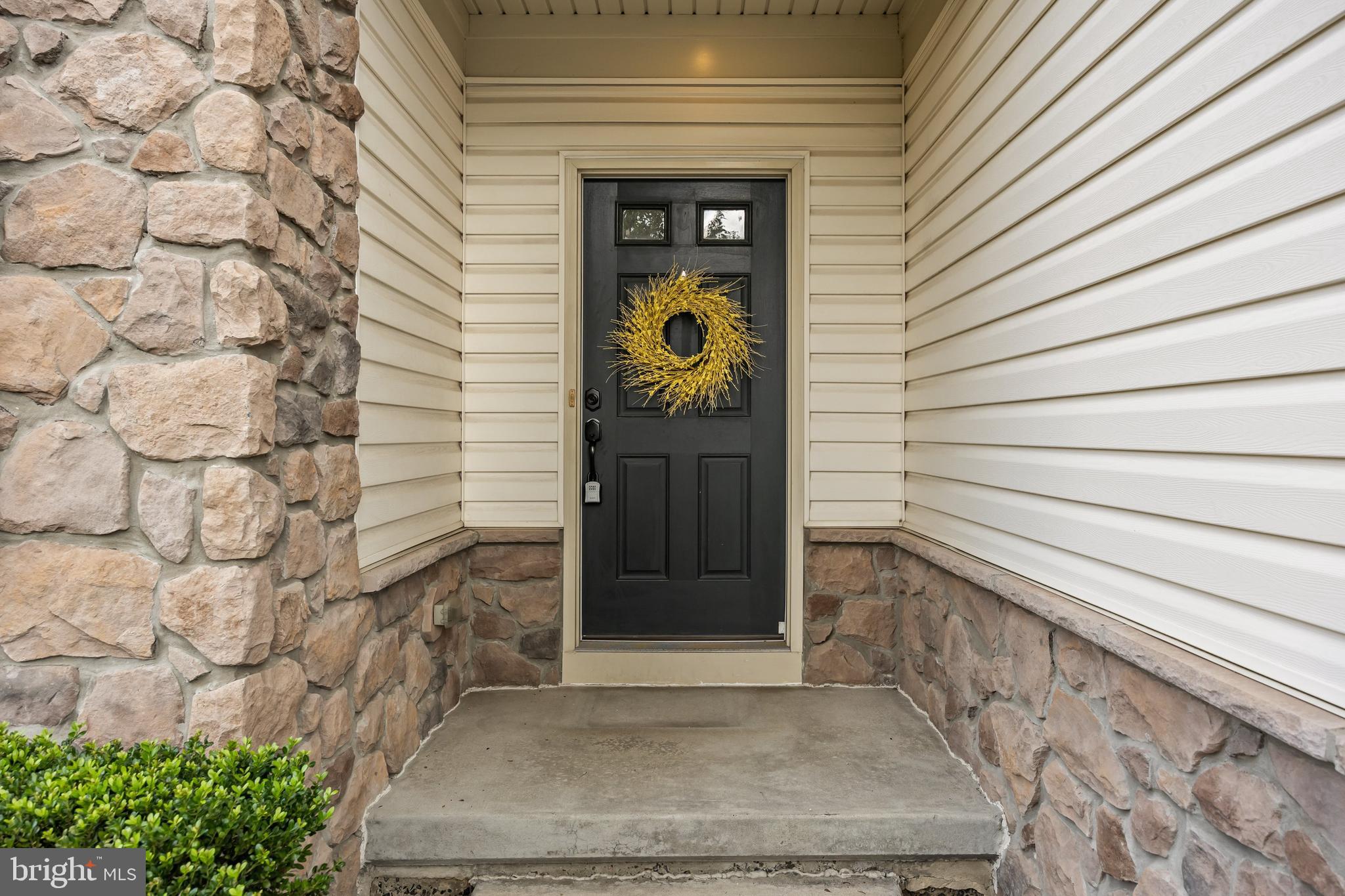 29 APPLEGATE DRIVE