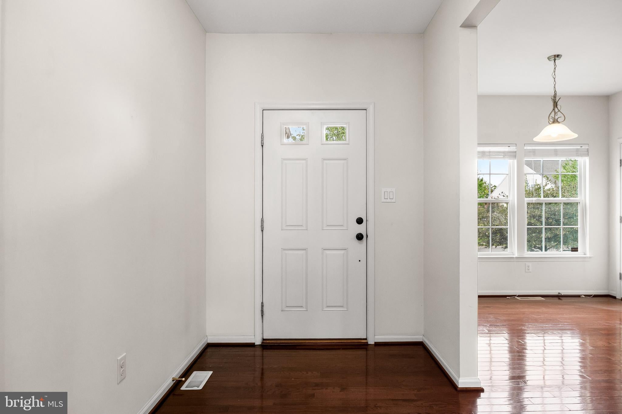 29 APPLEGATE DRIVE