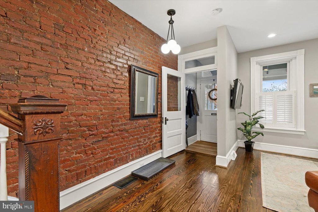 Photo of 644 W Walnut Street, Lancaster, PA 17603 (MLS # PALA2044068)