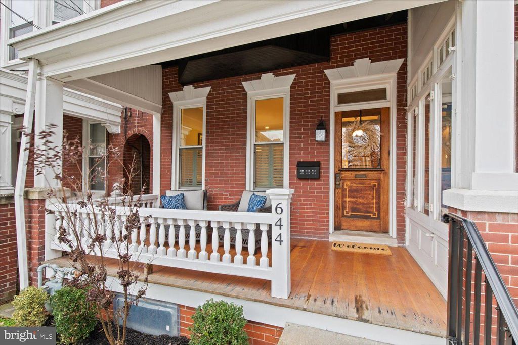 Photo of 644 W Walnut Street, Lancaster, PA 17603 (MLS # PALA2044068)