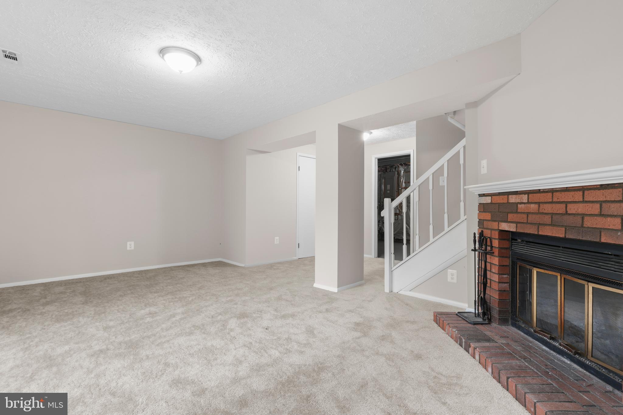 TWELVE TREES - Residential Lease