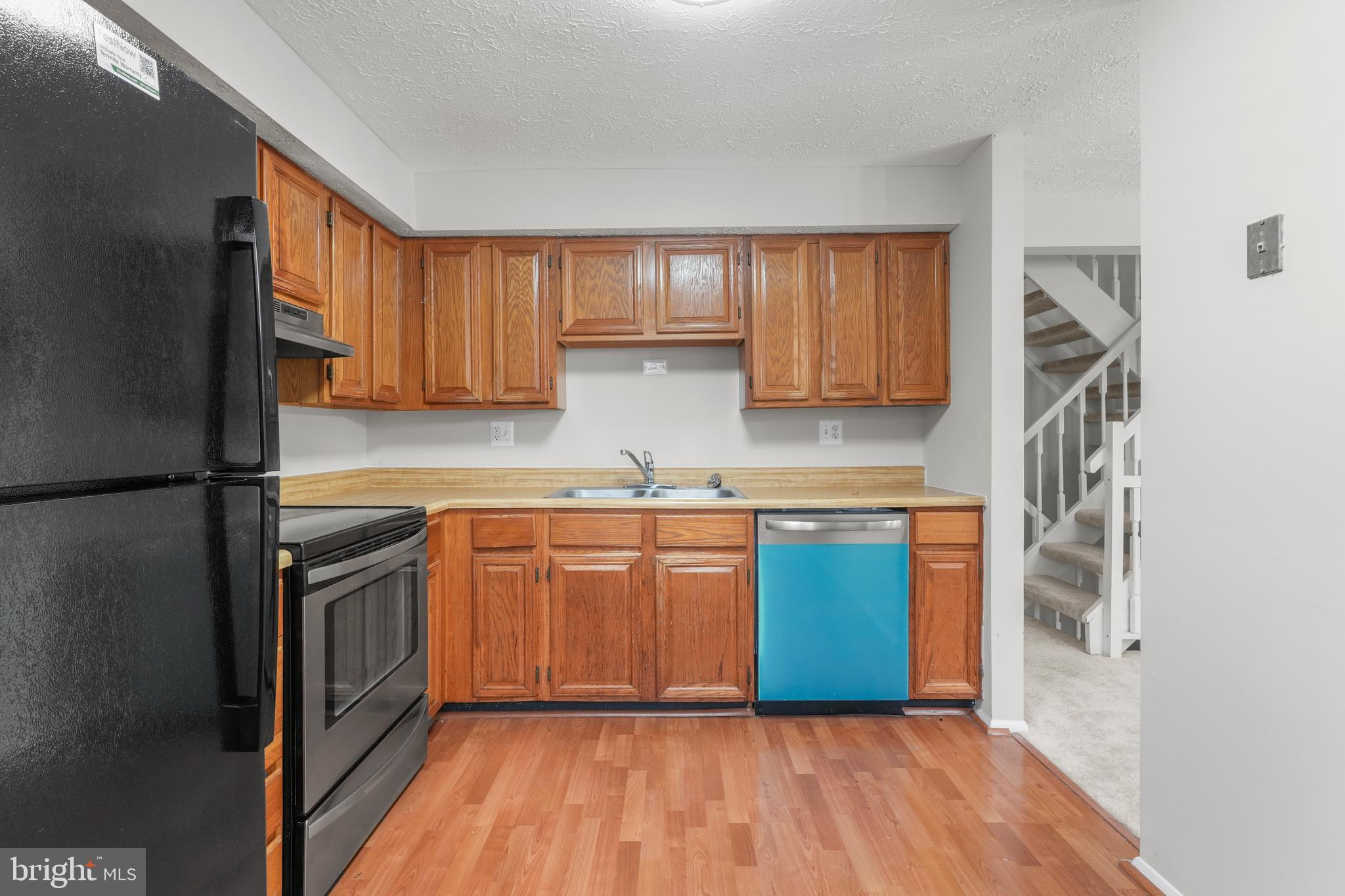 TWELVE TREES - Residential Lease