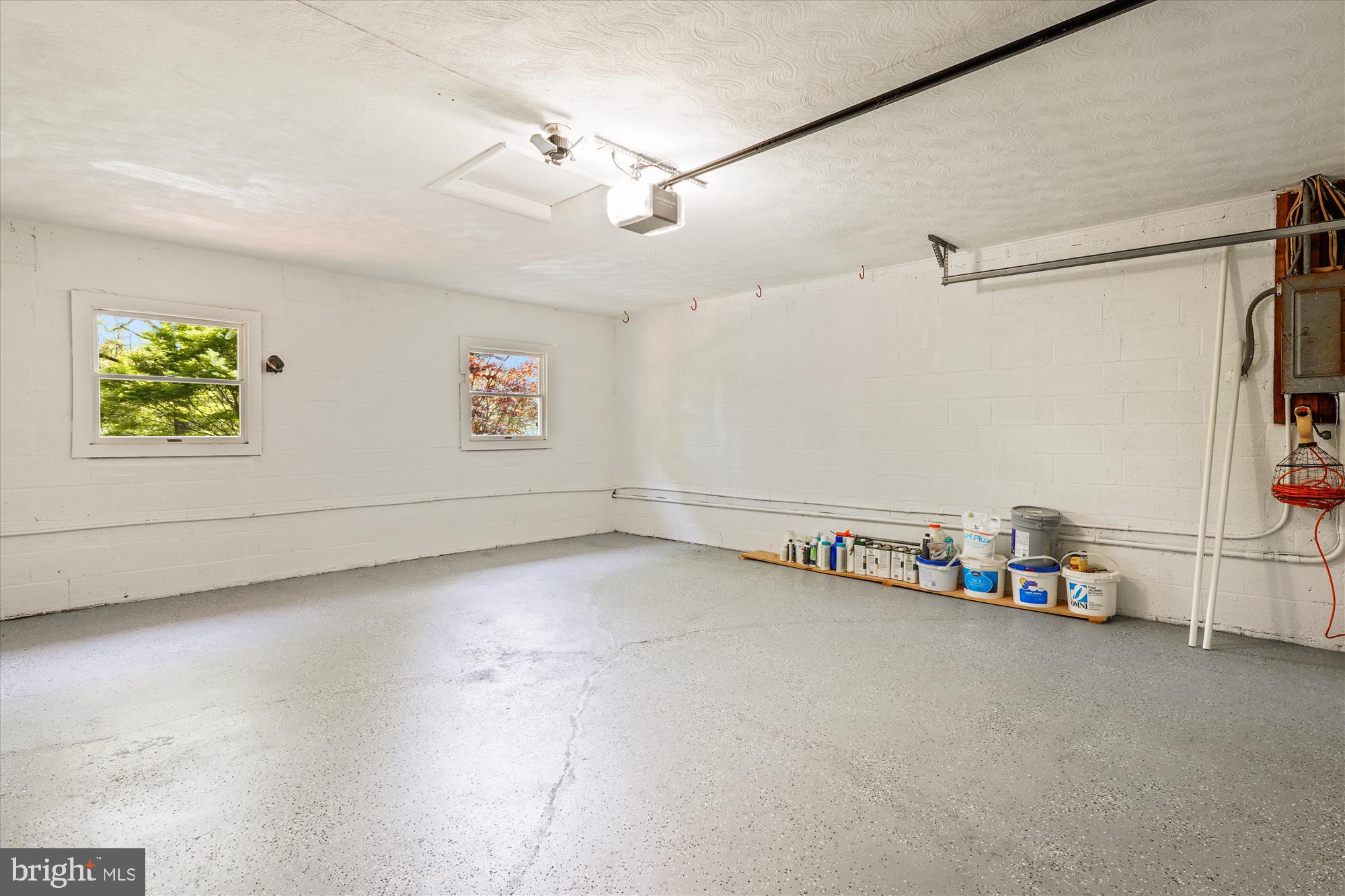 QUAINT ACRES - Residential