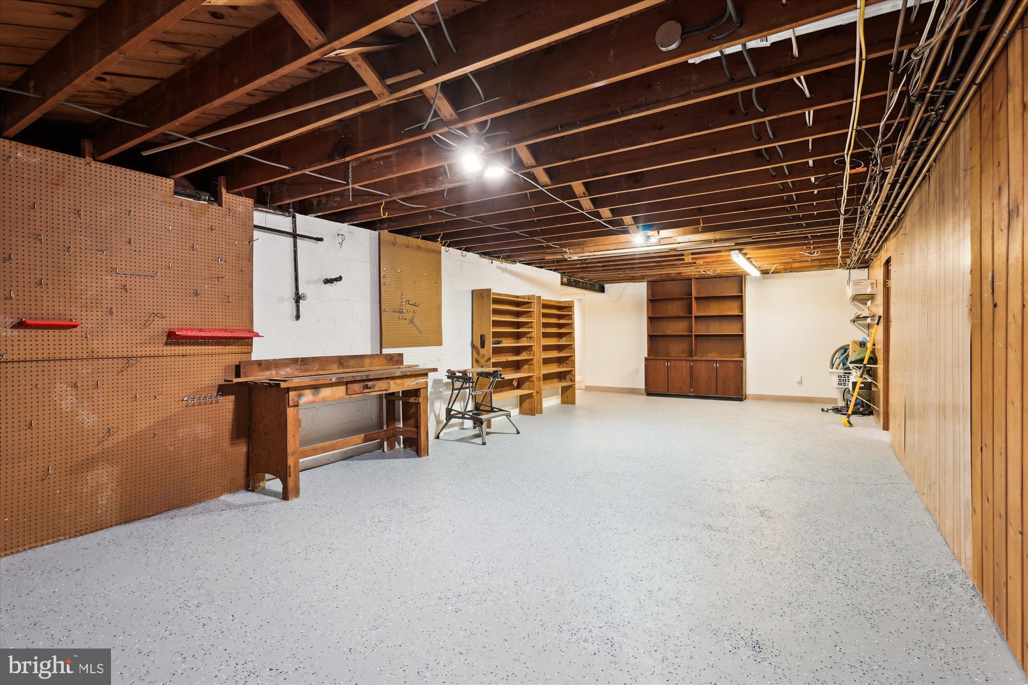 QUAINT ACRES - Residential