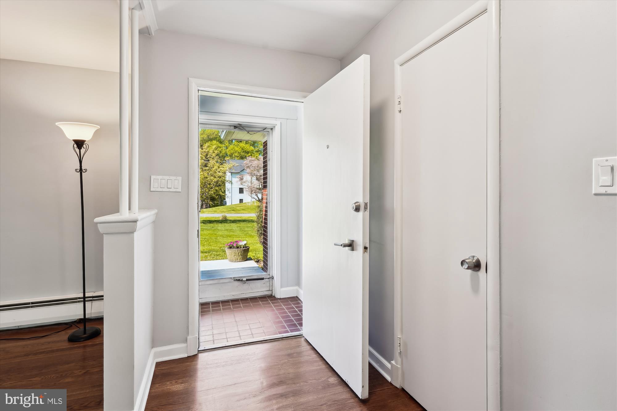 QUAINT ACRES - Residential