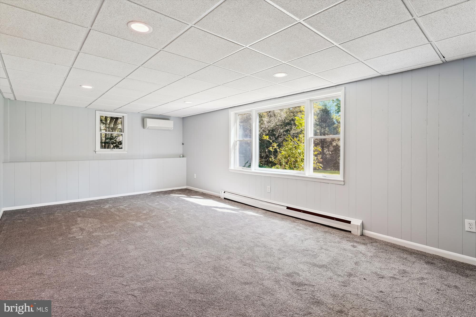 QUAINT ACRES - Residential