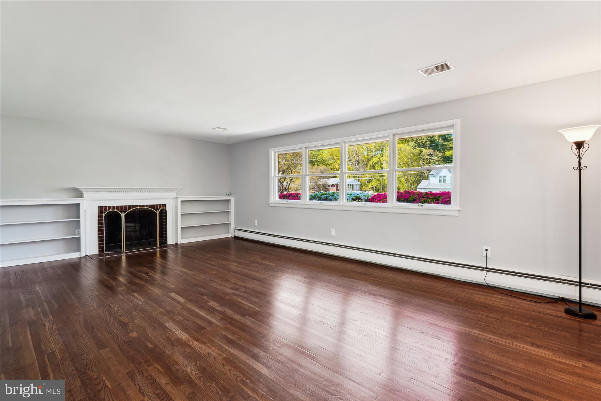 QUAINT ACRES - Residential