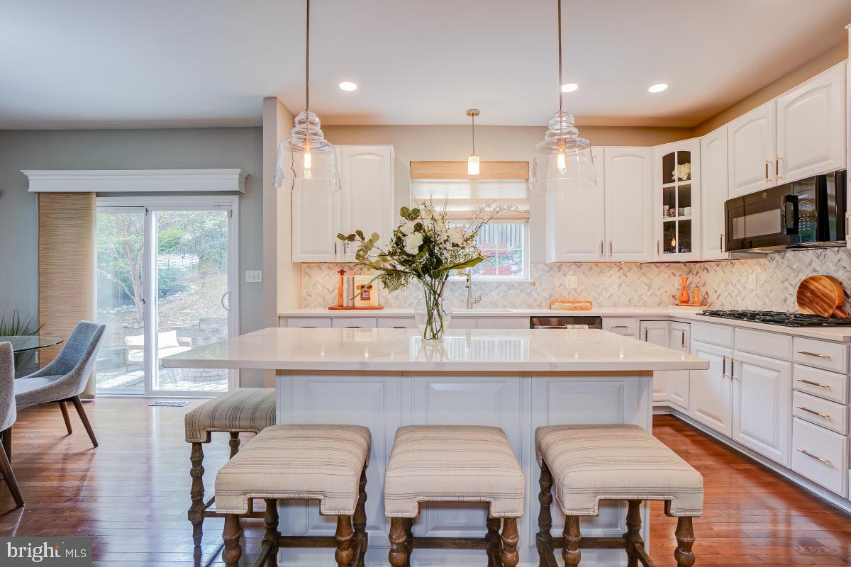 HUNTERS RIDGE - Residential