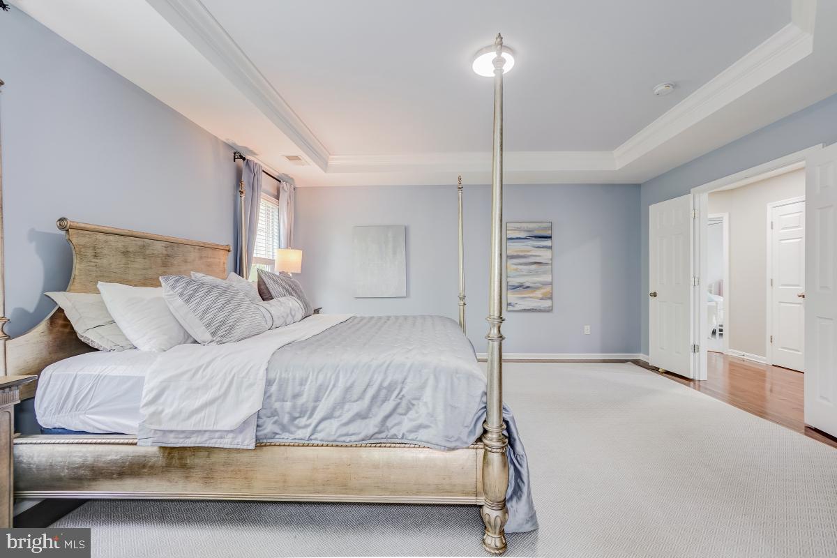 HUNTERS RIDGE - Residential