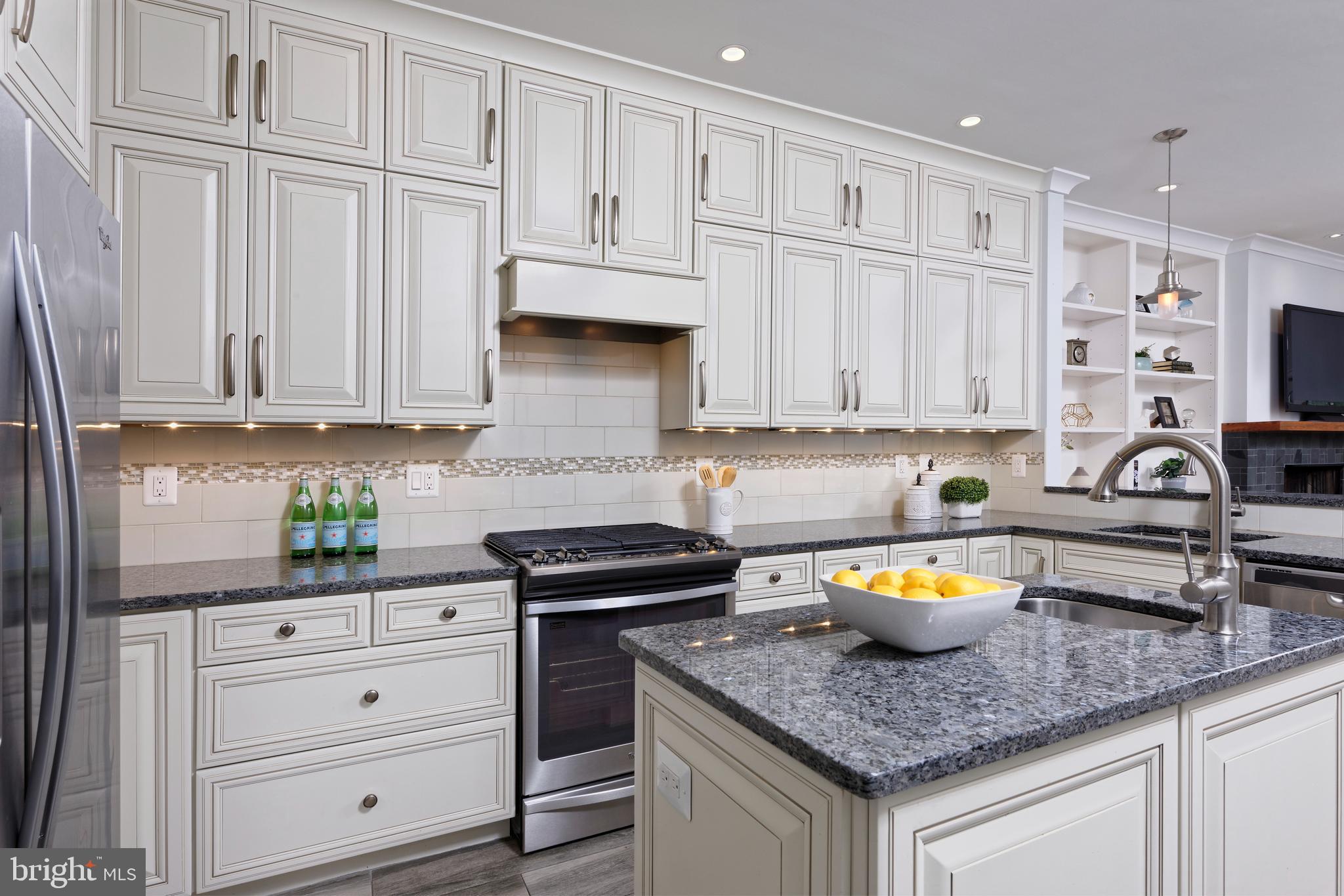 OLD TOWN ALEXANDRIA - Residential