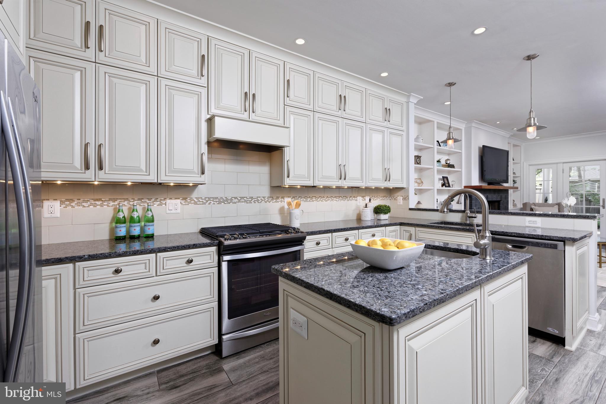 OLD TOWN ALEXANDRIA - Residential