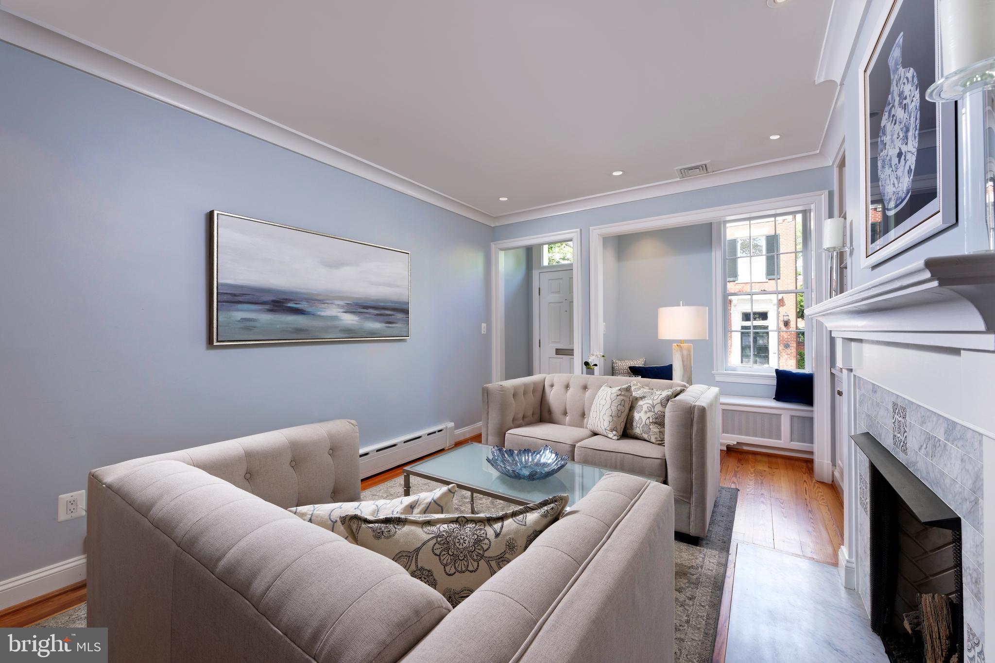 OLD TOWN ALEXANDRIA - Residential