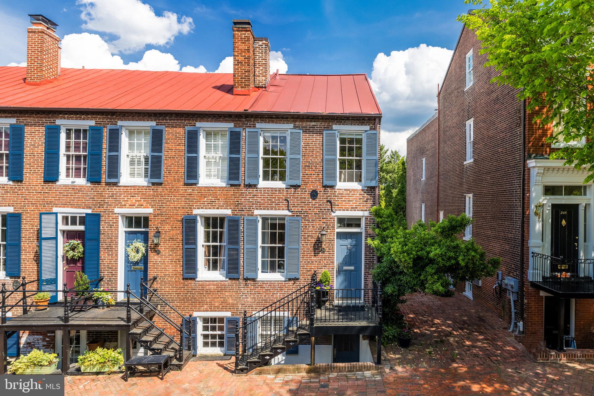 OLD TOWN ALEXANDRIA - Residential