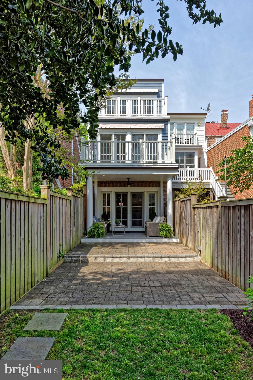 OLD TOWN ALEXANDRIA - Residential