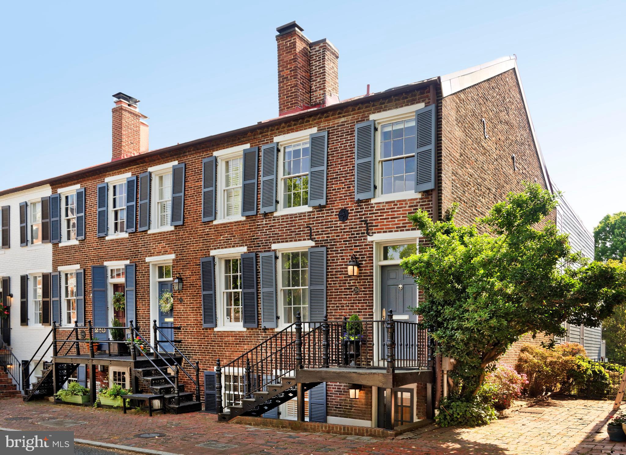 OLD TOWN ALEXANDRIA - Residential