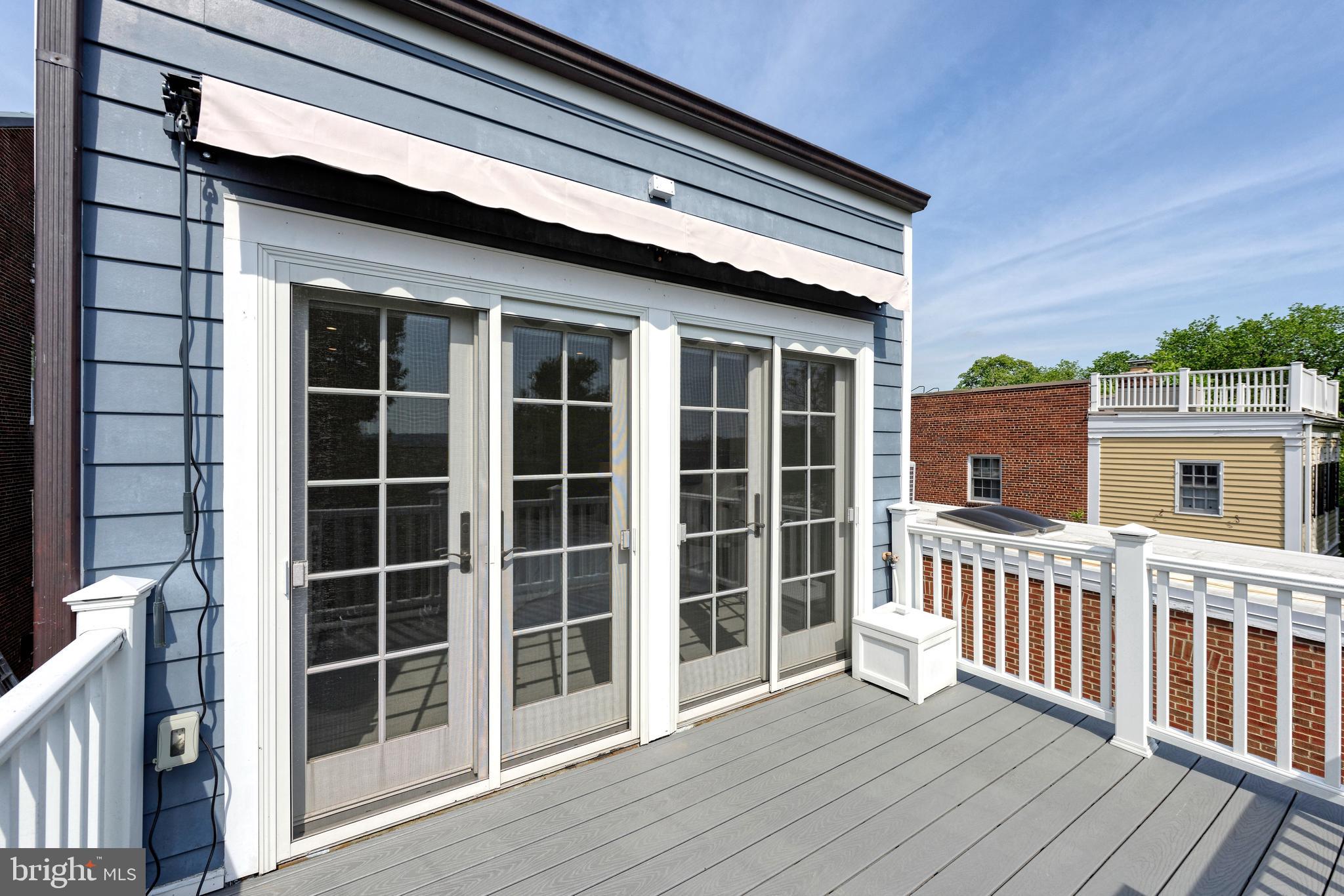 OLD TOWN ALEXANDRIA - Residential